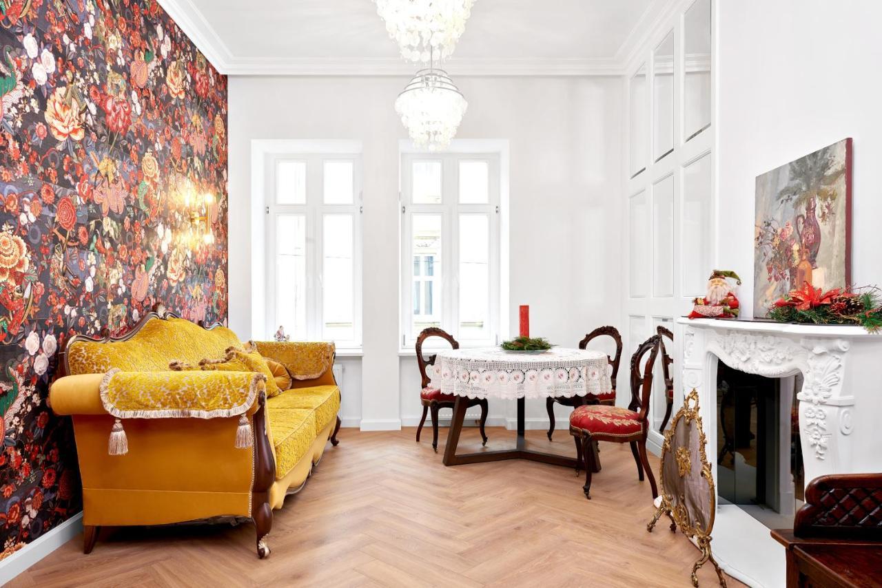Mola Mola Apart Hotel Lviv Kültér fotó